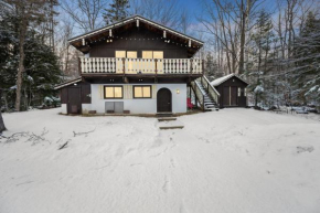 Charming Alpine Retreat Near Attitash Ski Mountain chalet